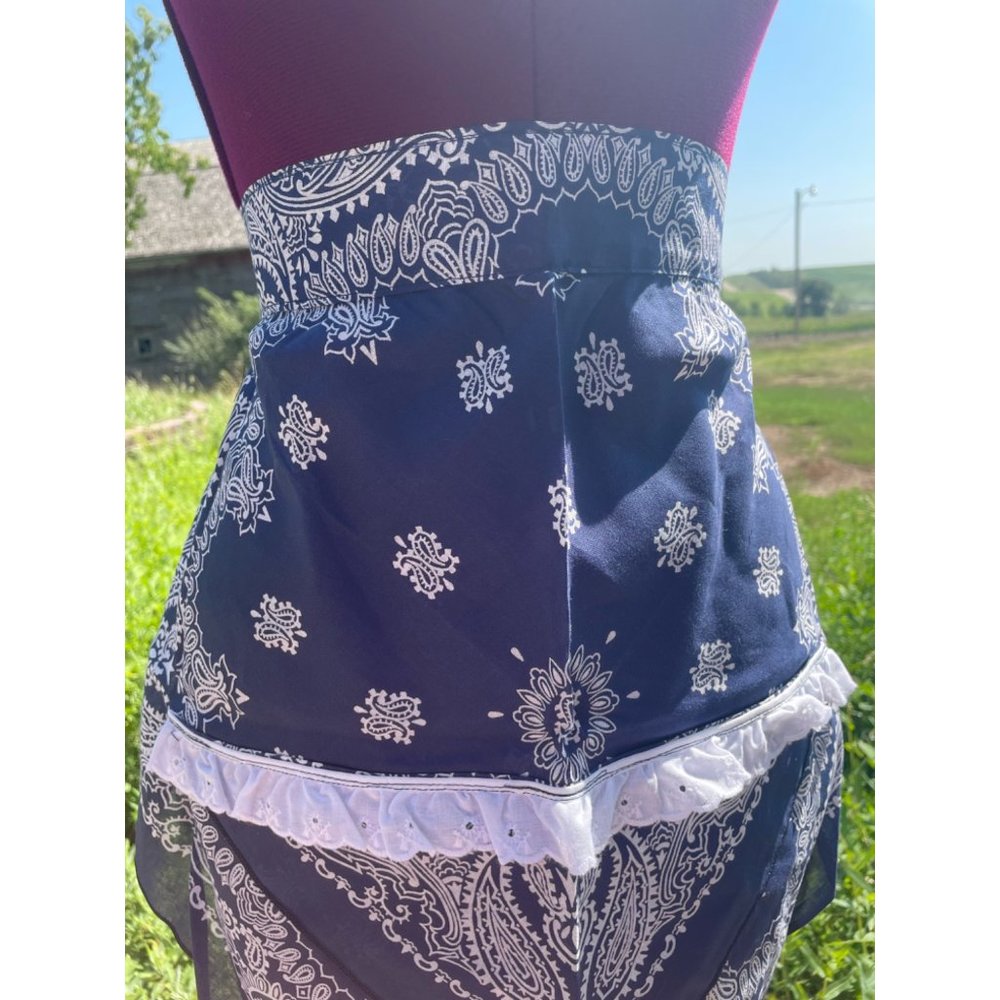 Vintage Blue Bandanna Half Apron Western Farmhouse - Picture 5 of 16